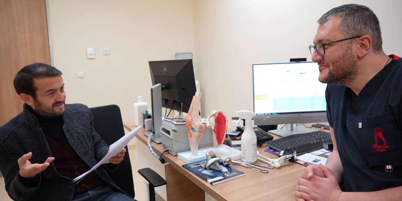 Randevu alamadığı doktora şiir yazdı