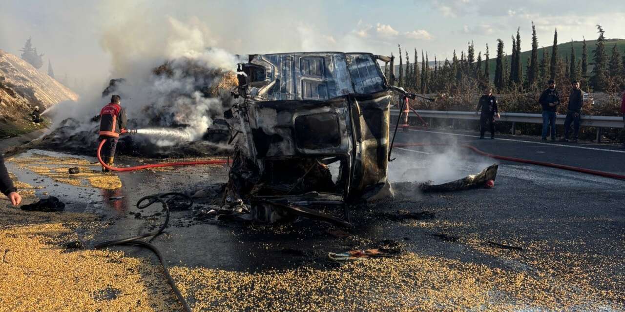 İki TIR çarpıştı! Bayram İpek yaranarak can verdi