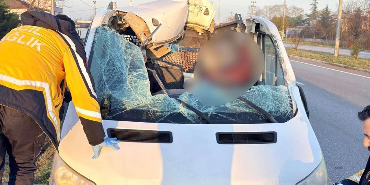 Kamyonet, TIR’a çarptı! İbrahim Yar hayatını kaybetti