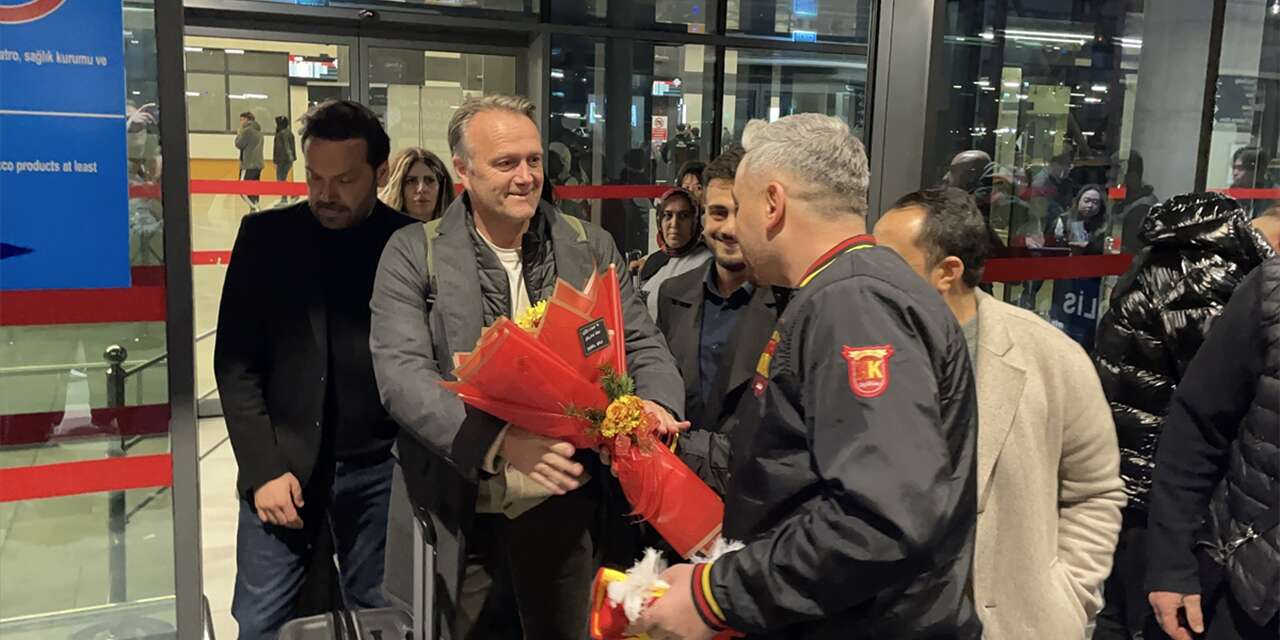Süper Lig ekibi yeni teknik direktörünü şehre getirdi