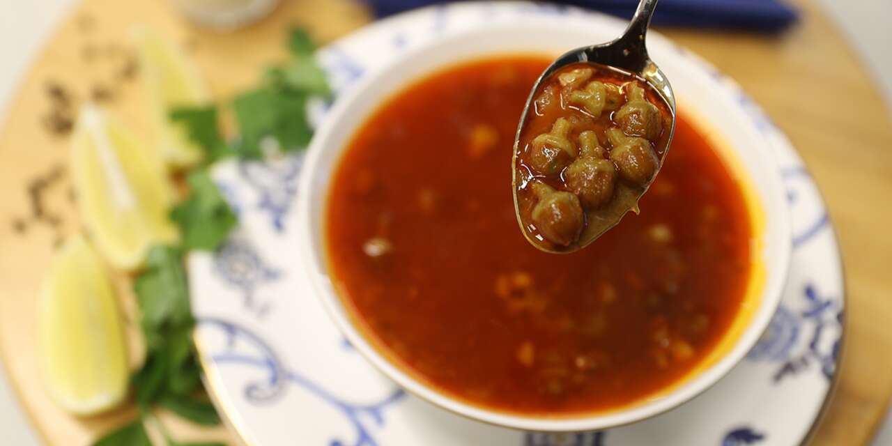 Konya’nın geleneksel lezzeti bamya çorbasının yapımı anlatıldı