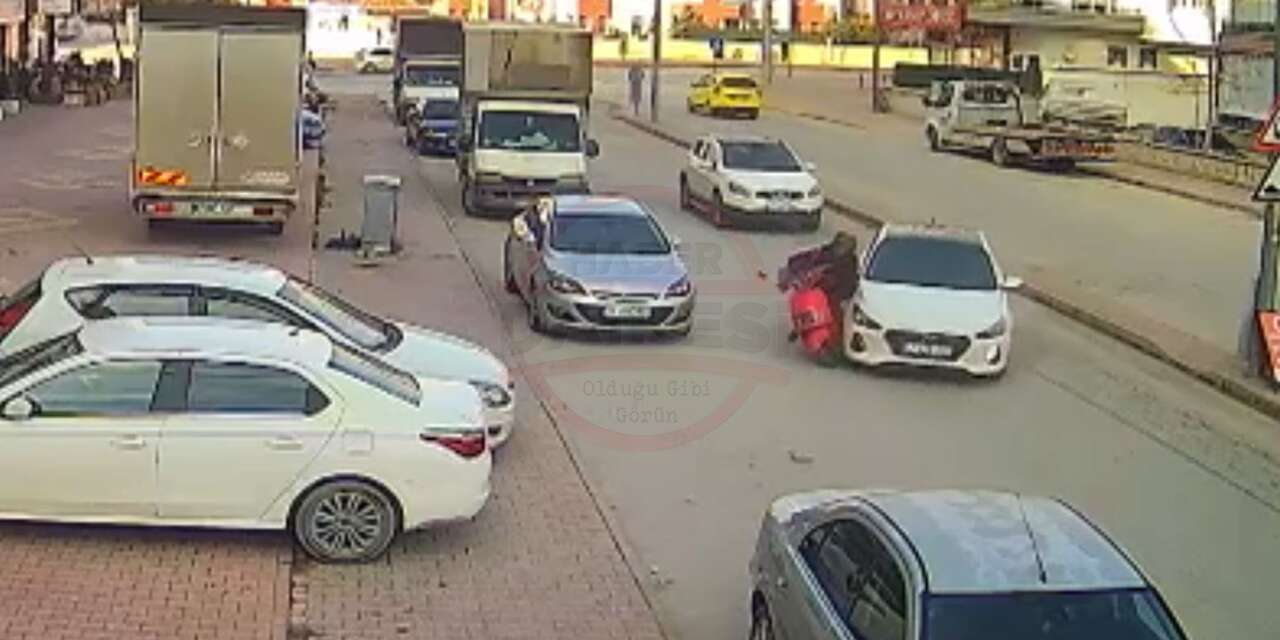 Konya’da motosiklet kazası kamerada! Yaralı sürücü hastaneye kaldırıldı