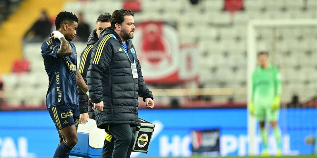 Fenerbahçe’de Nelson Semedo’dan kötü haber