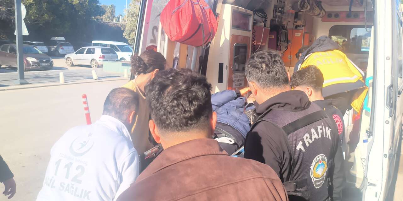 2 çocuk, selam almadı diye parkta 70 yaşındaki adamı bıçakladı