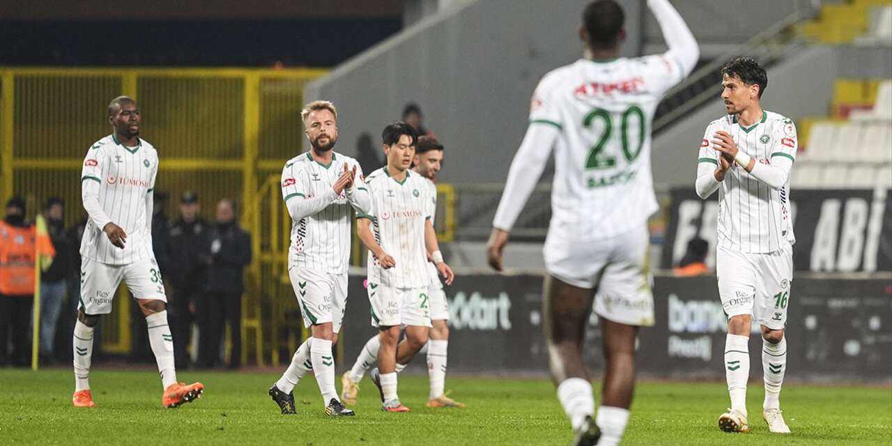 Konyaspor Eyüpspor’u yendi, çeyrek final biletini kaptı