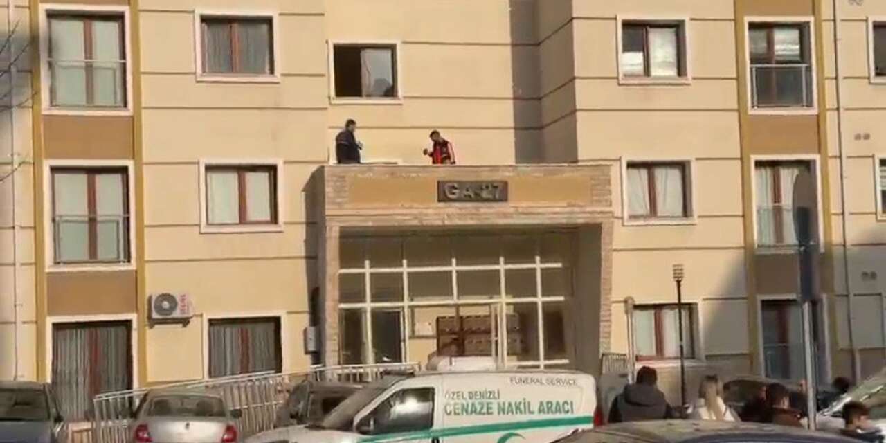 Beşinci kattan aşağıya düşen kadın hayatını kaybetti