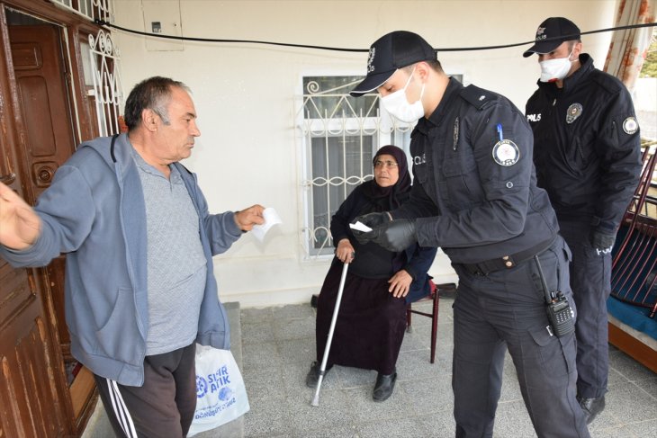 Kampanyaya destek olan Konyalı yaşlı çift: Devletsiz millet olmaz