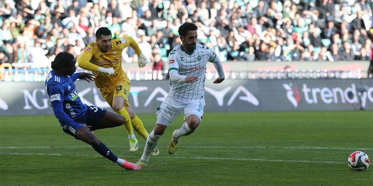Hakem kararları Konyaspor’u yaktı! Gol iptal edildi, puanlar bölüşüldü