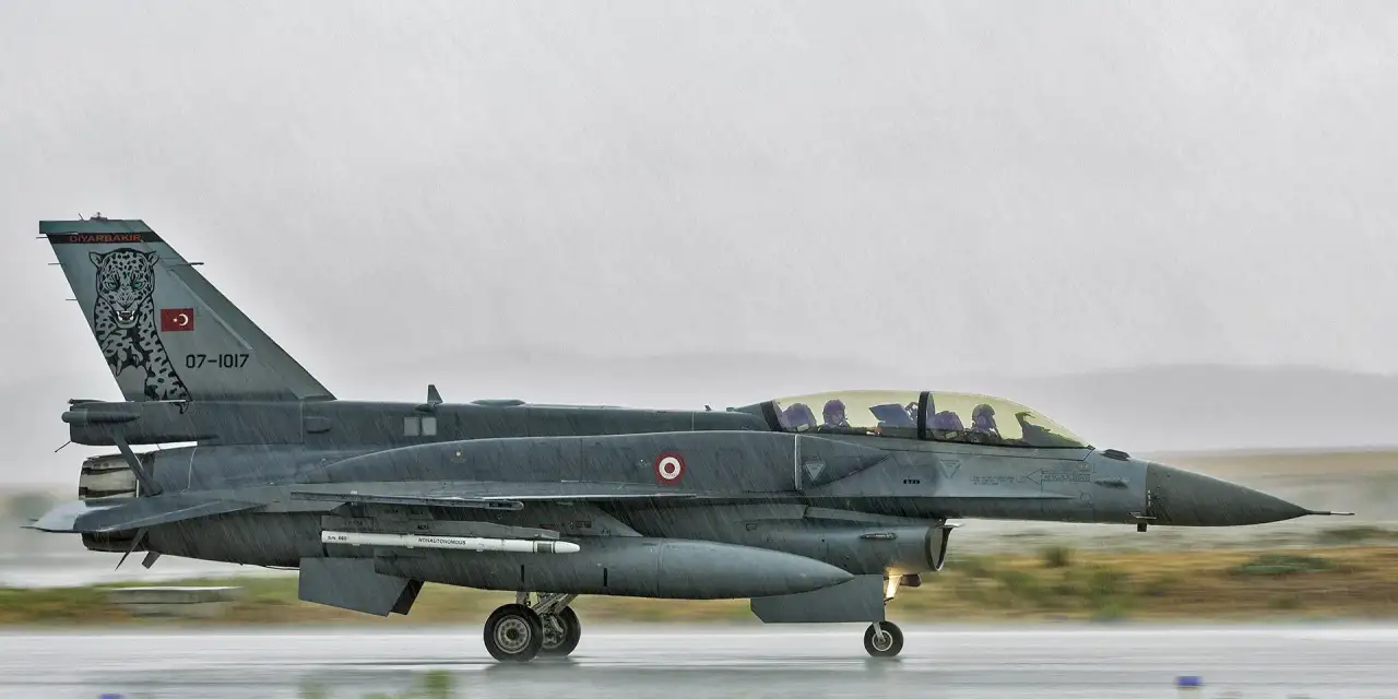 KKTC'ye 6 tane F-16 konuşlandırıldı