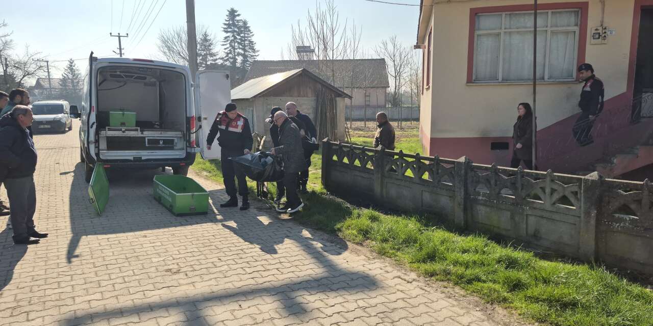 Yanan odundan sızan duman 55 yaşındaki kadını öldürdü