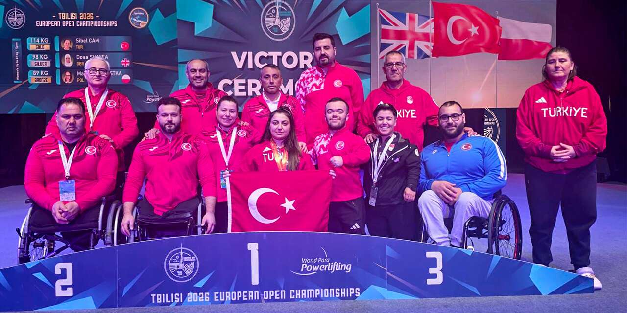 Meram Belediyespor’un milli haltercisi Sibel Çam’dan gururlandıran başarı