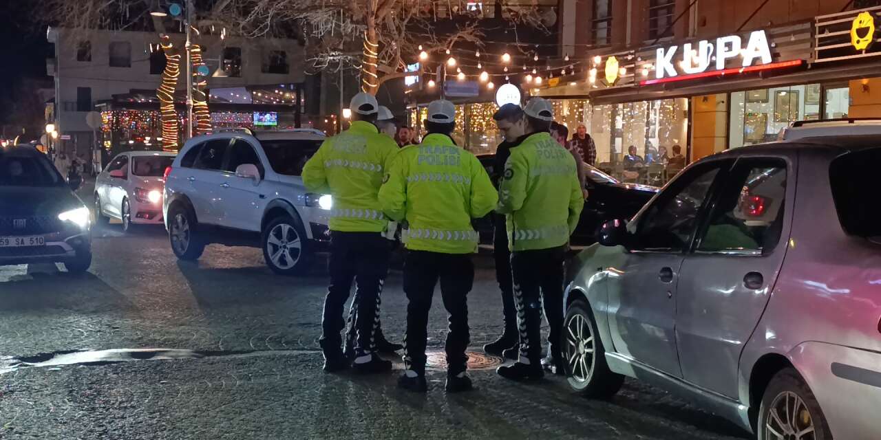 Aracını bırakıp kaçsa da cezadan kaçamadı