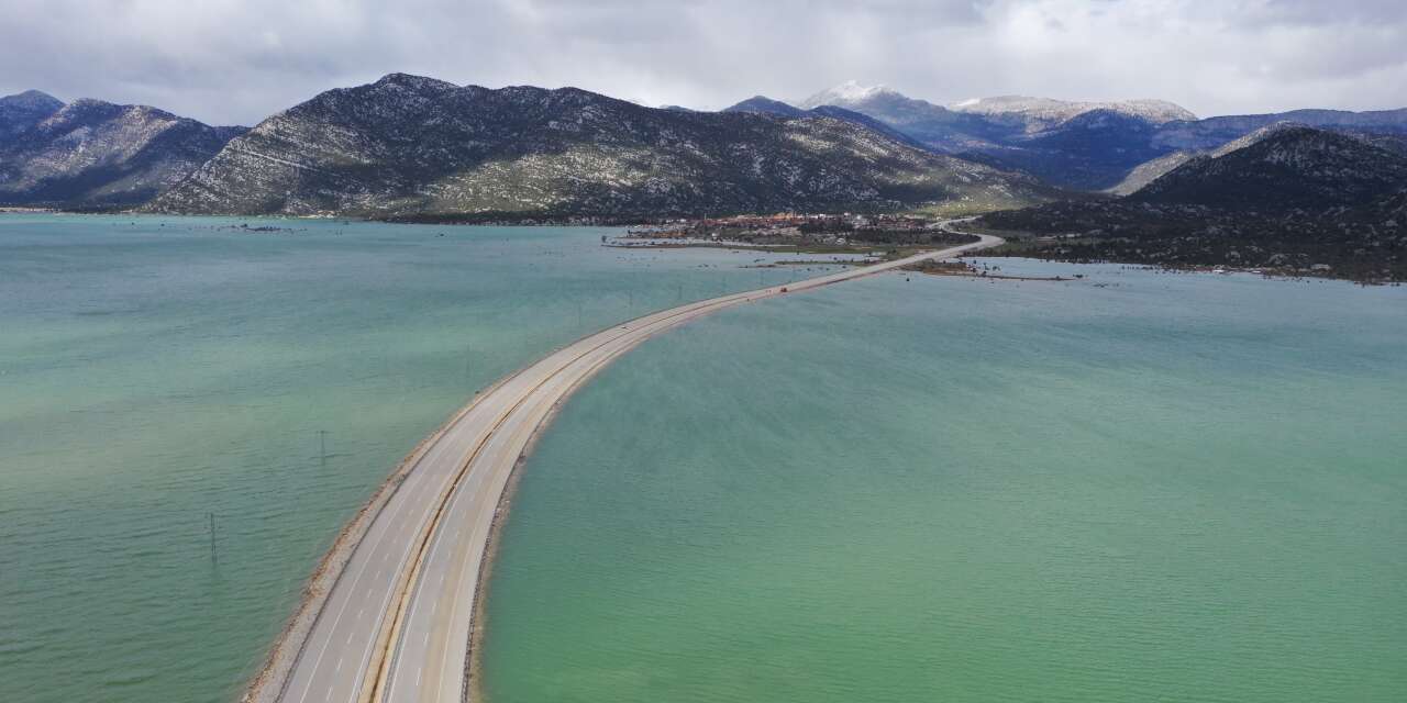 Yaklaşık 1 ay sonra açılan Konya-Antalya yolu havadan görüntülendi