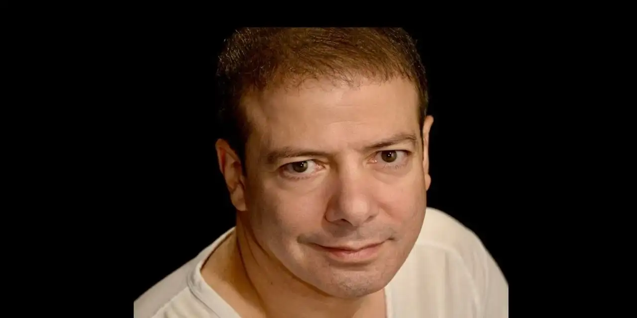 Oyuncu ve seslendirme sanatçısı Canberk Uçucu hayatını kaybetti