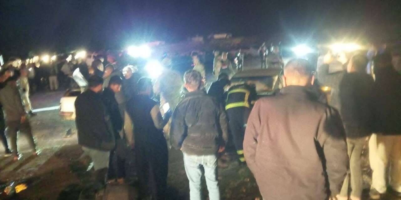 İki otomobilin çarpıştığı kazada 5 yaşındaki çocuk öldü, 8 yaralı var