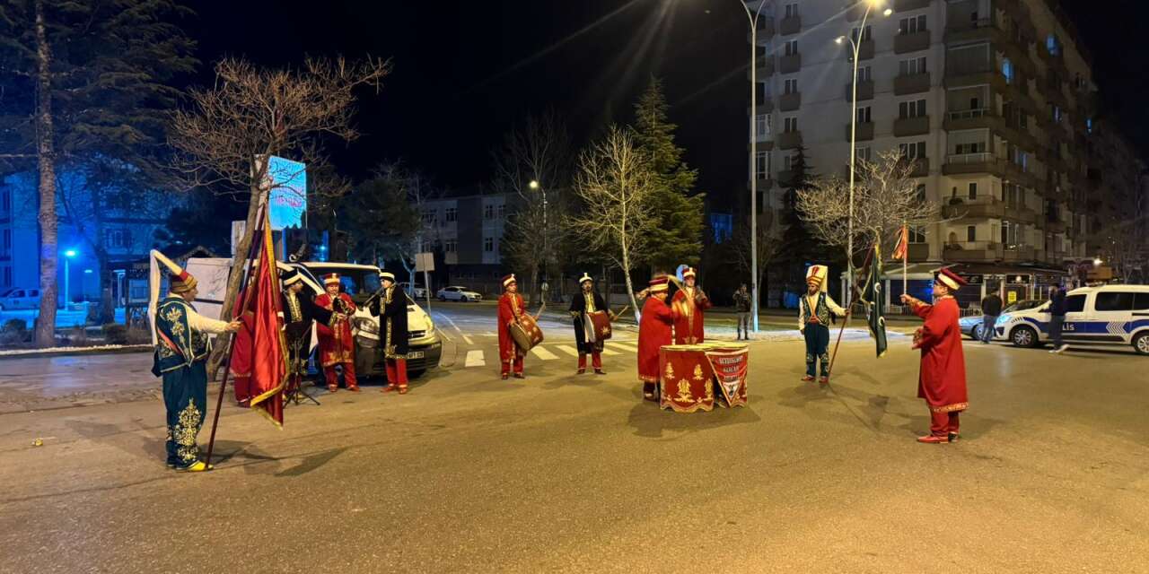 Konya’da sahur vakti mehter coşkusu