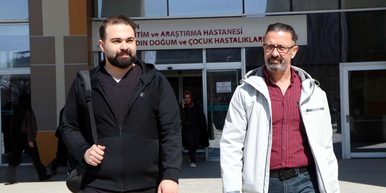 Babasıyla kurduğu hayali gerçek oldu! İkisi de aynı hastanede