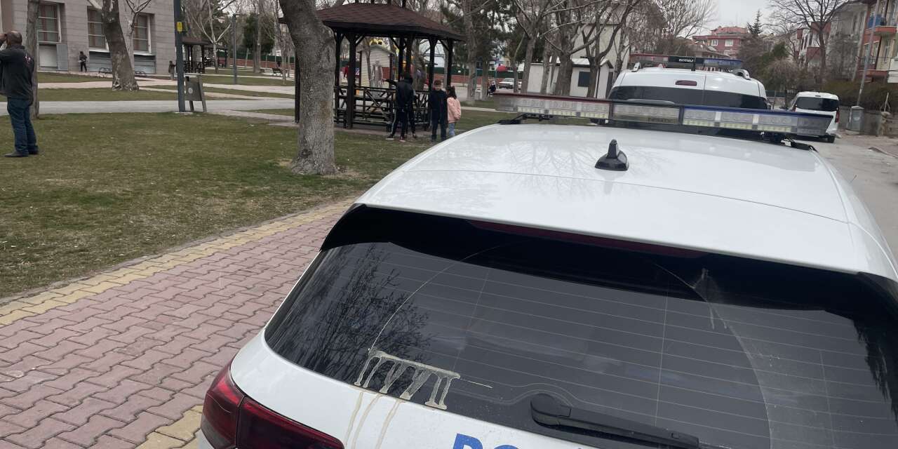 Konya’da bıçaklı saldırı! 2 yabancı uyruklu aranıyor