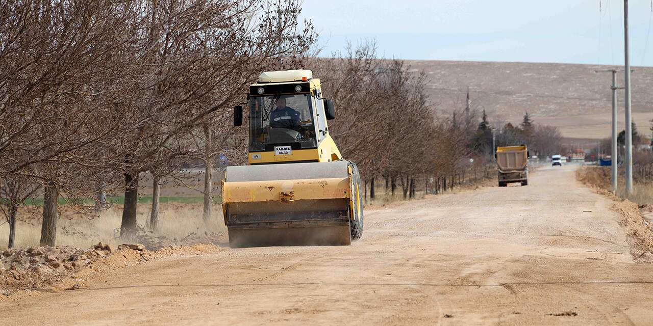 Konya Karatay’da Kızören - Burunkuyu Yaylası yolu yenileniyor
