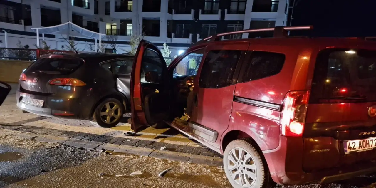 Konya’da zincirleme kaza! 2 kişi hastanelik oldu