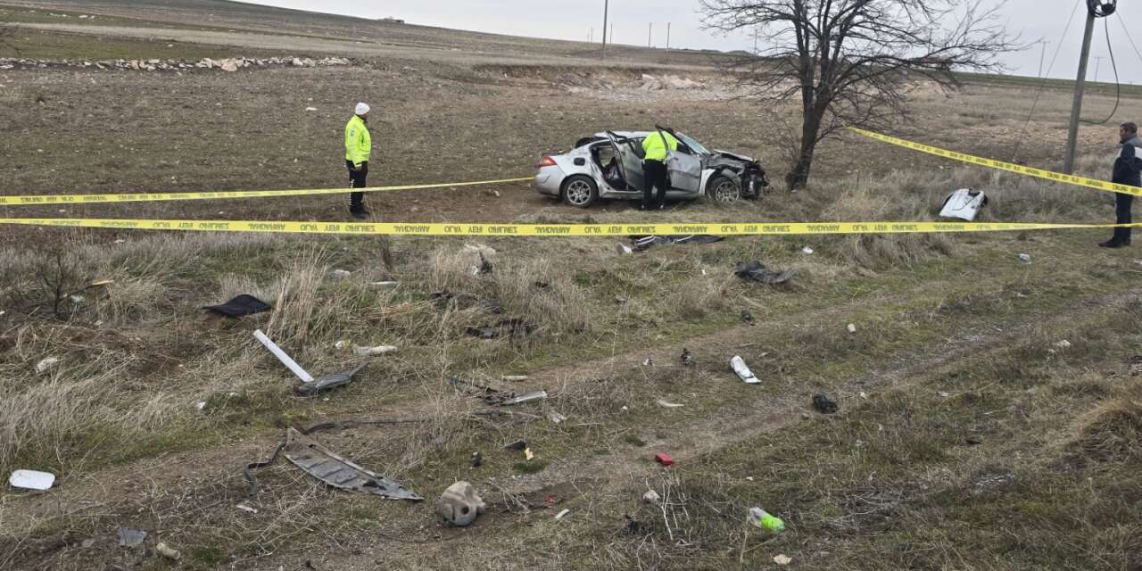Bayram yolunda facia! Anne ve baba öldü, 4 çocuk tedavi altında