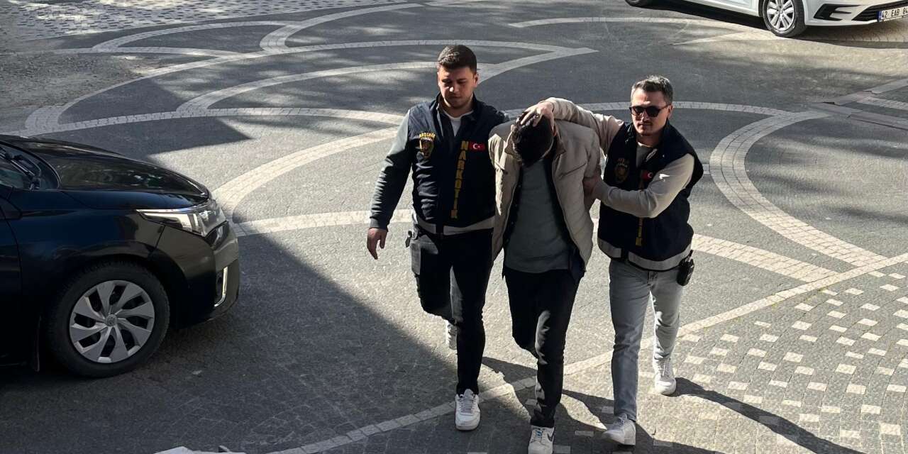 Konya’da uyuşturucu tacirini cep telefonundaki mesajlar ele verdi