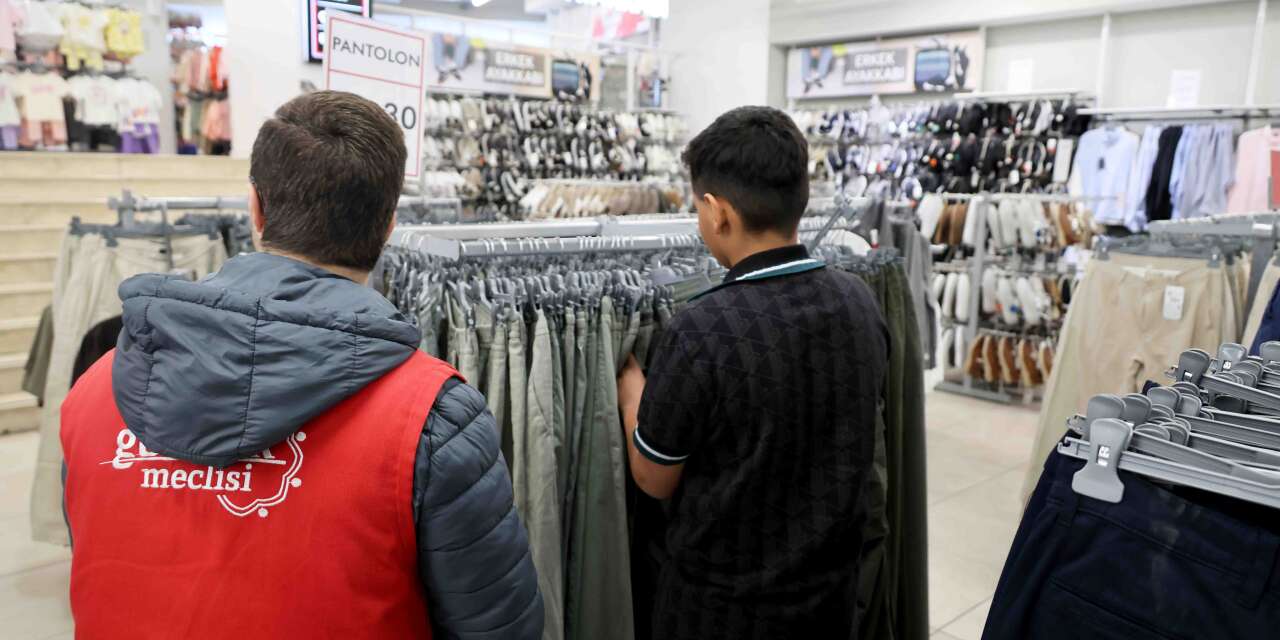 Konya’da 1200 çocuğa bayram hediyesi