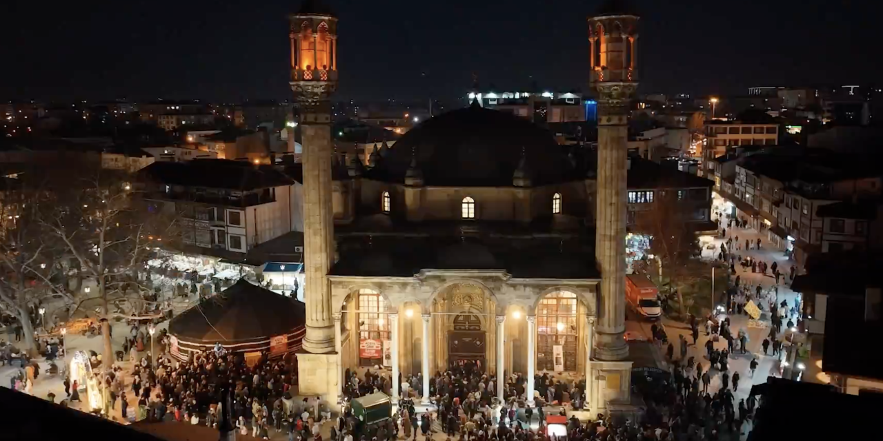 Konya’da Kadir Gecesi coşkusu