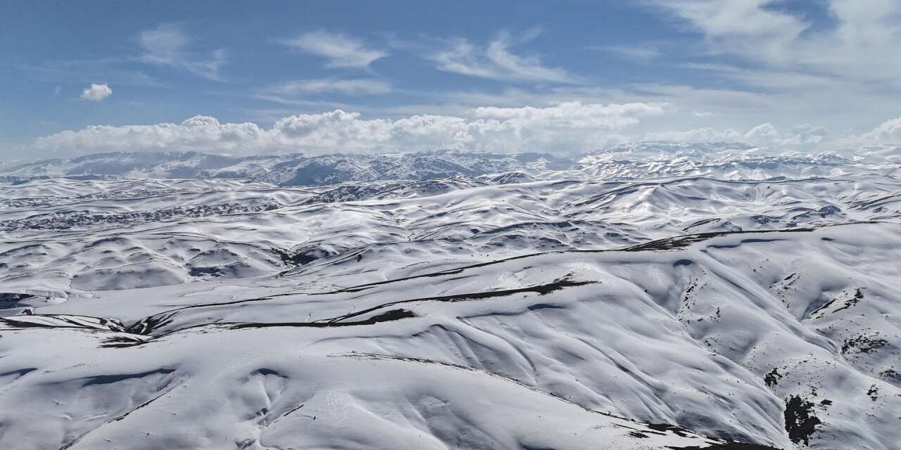Konya’nın karla kaplı zirvesi görsel şölen sunuyor