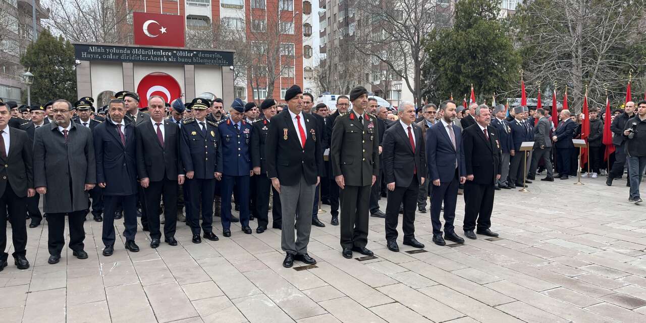 Konya Şehitliği'nde vefa töreni