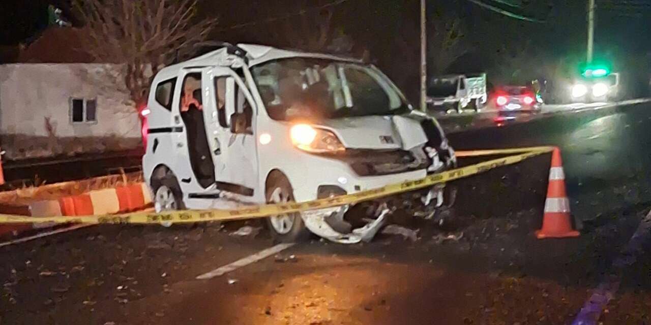 Otomobil elektrik direğine çarptı! Ferdi Bıyık hayatını kaybetti