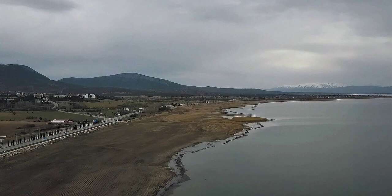 Konya’da kuraklığın vurduğu Beyşehir Gölü’nün son durumu havadan görüntülendi