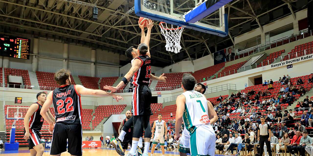 Karatay Belediyespor potada Play-Off biletini aldı, ilk maçına çıkıyor