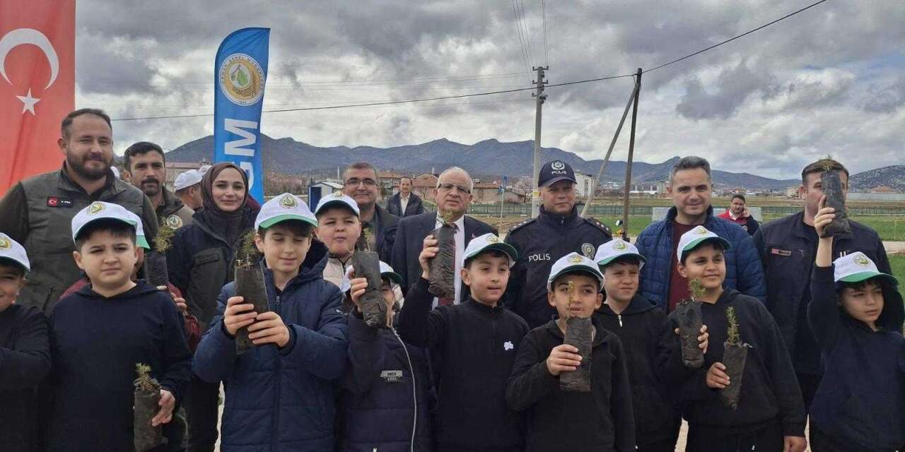 Konya’da fidanlar gelecekle buluştu