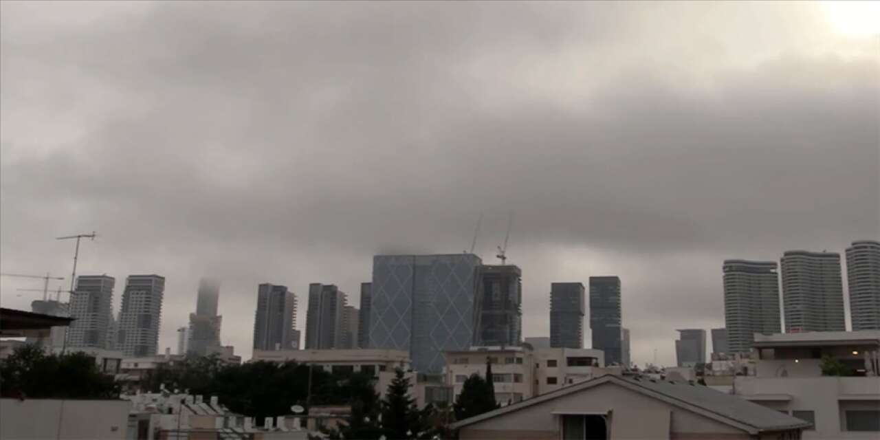 İran'ın füzeyle vurdu İsrail'de 9 kişi yaralandı