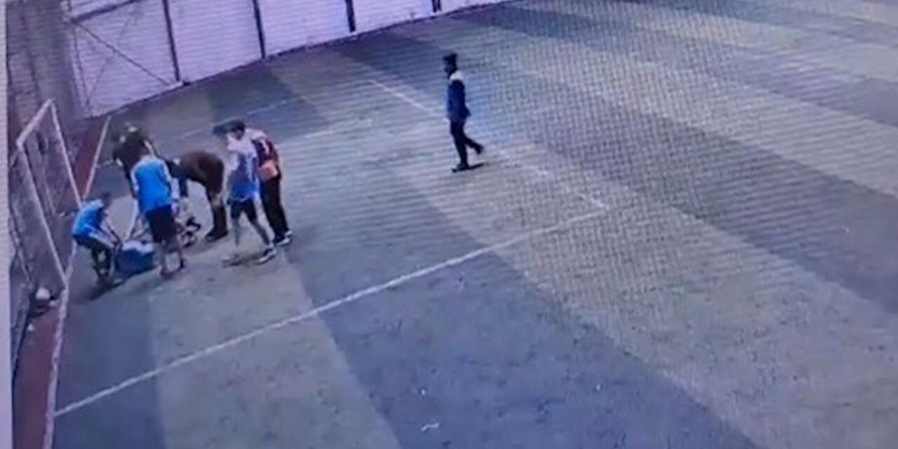 Maçta göğsüne top isabet eden kaleci hayatını kaybetti