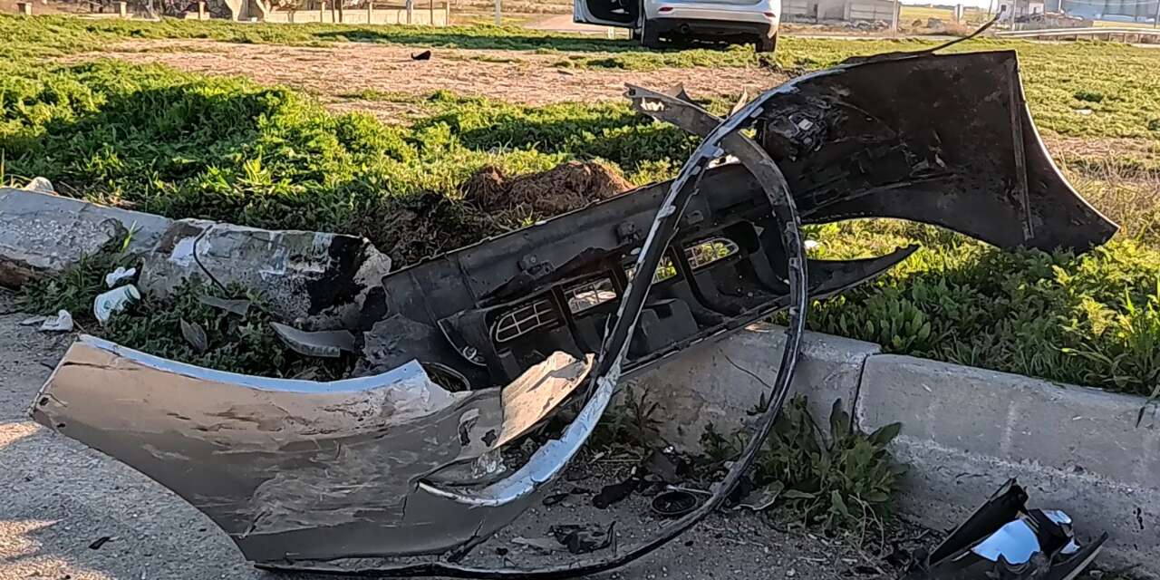 Konya yolunda iki otomobil çarpıştı: 2 yaralı