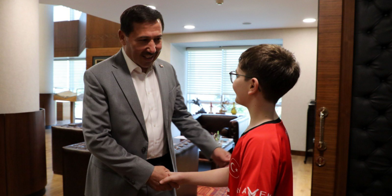 Karatay Belediyesporlu Tahir Efe Şahin İspanya’da altın madalyayı kaptı