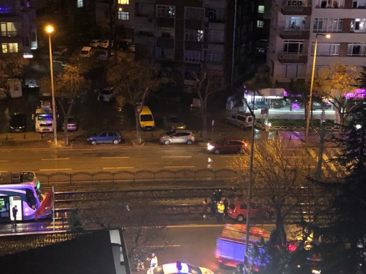 Konya’da otomobil tramvay yoluna girdi