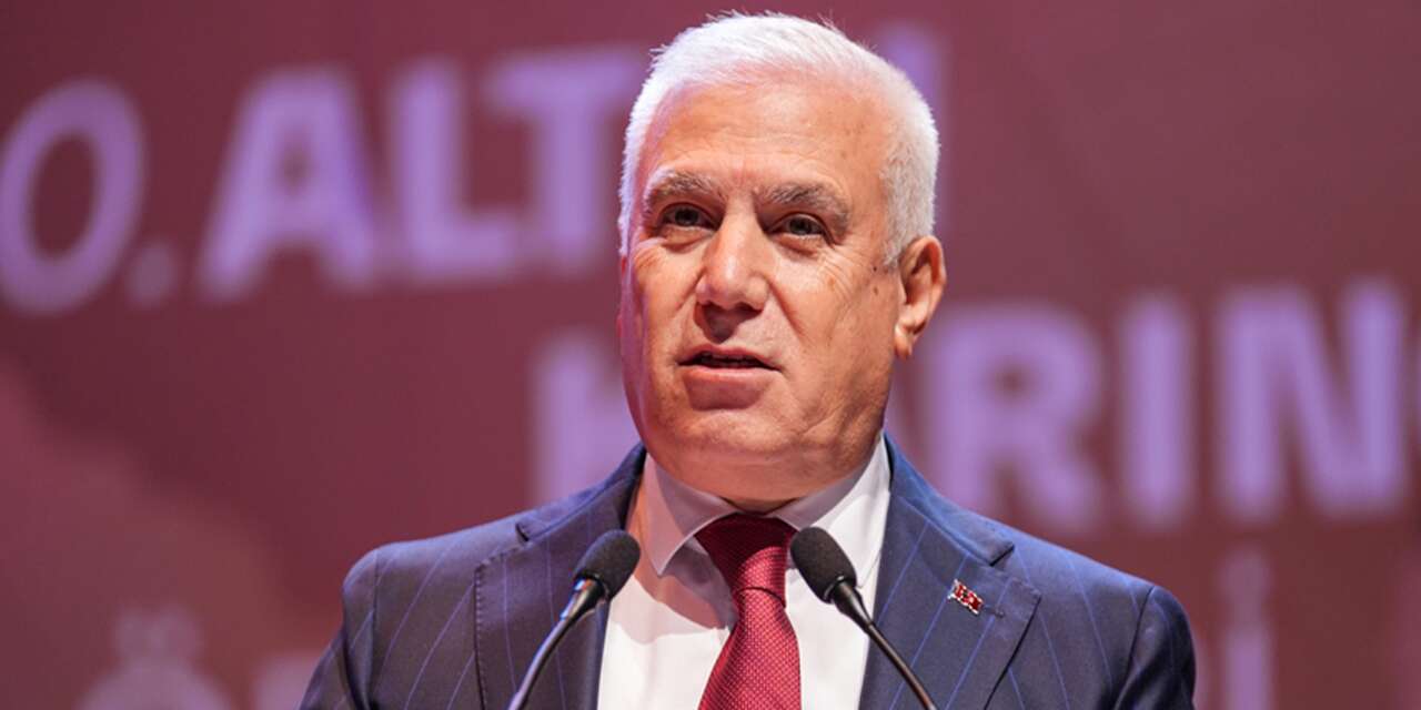 Belediye Başkanı Mustafa Bozbey, eşi ve kızıyla birlikte gözaltına alındı