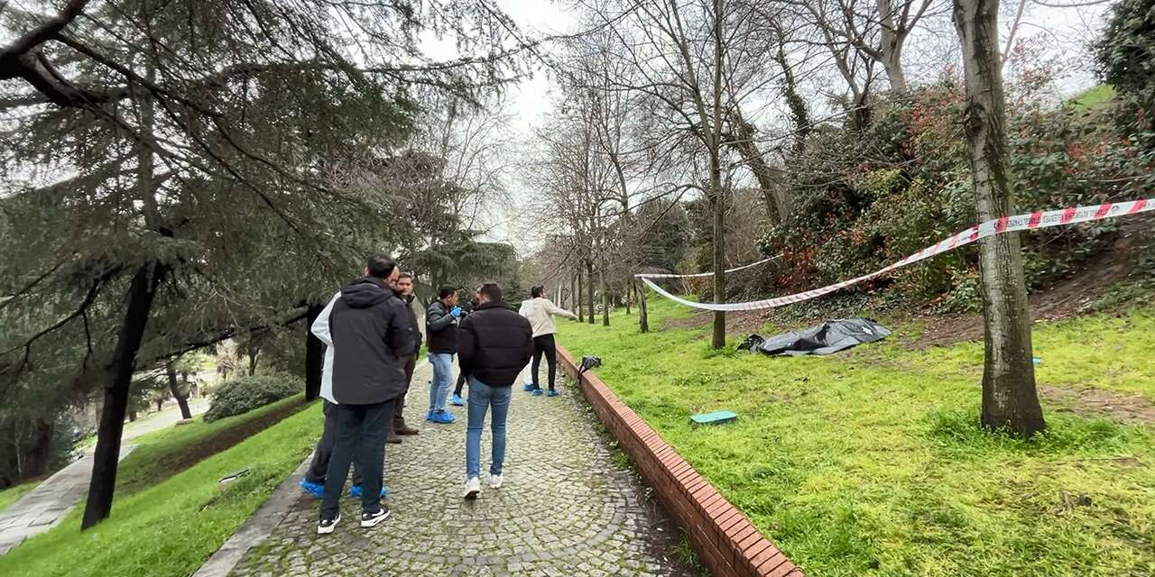 Temizlik görevlileri parkta ceset buldu! Kimliği belli oldu