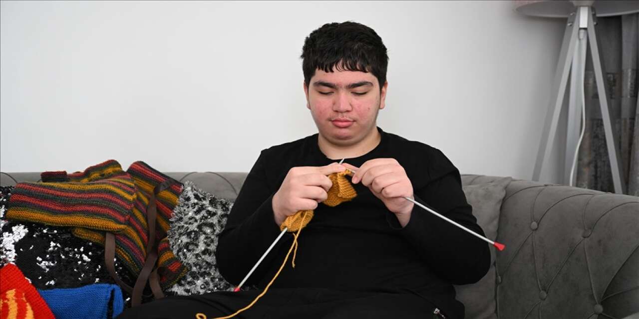 Otizmli Musa örgüyle başladı, şimdi dükkan hayali kuruyor