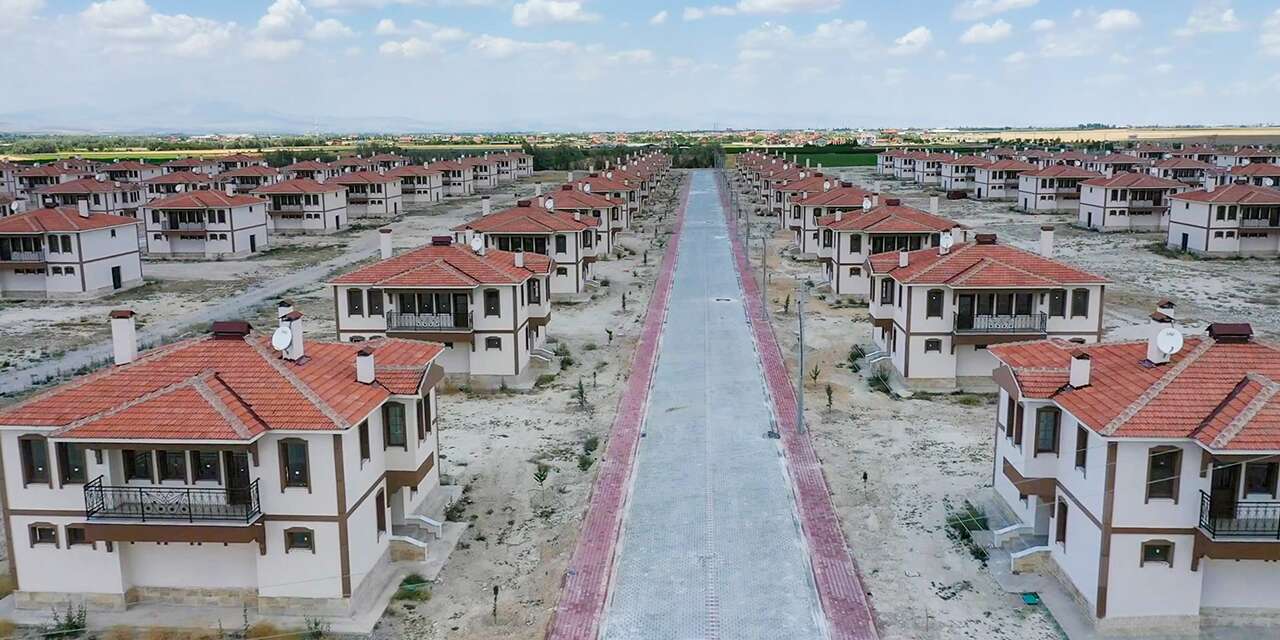 Konya’nın sular altında kalacak mahallesi resmen Meram’a bağlandı