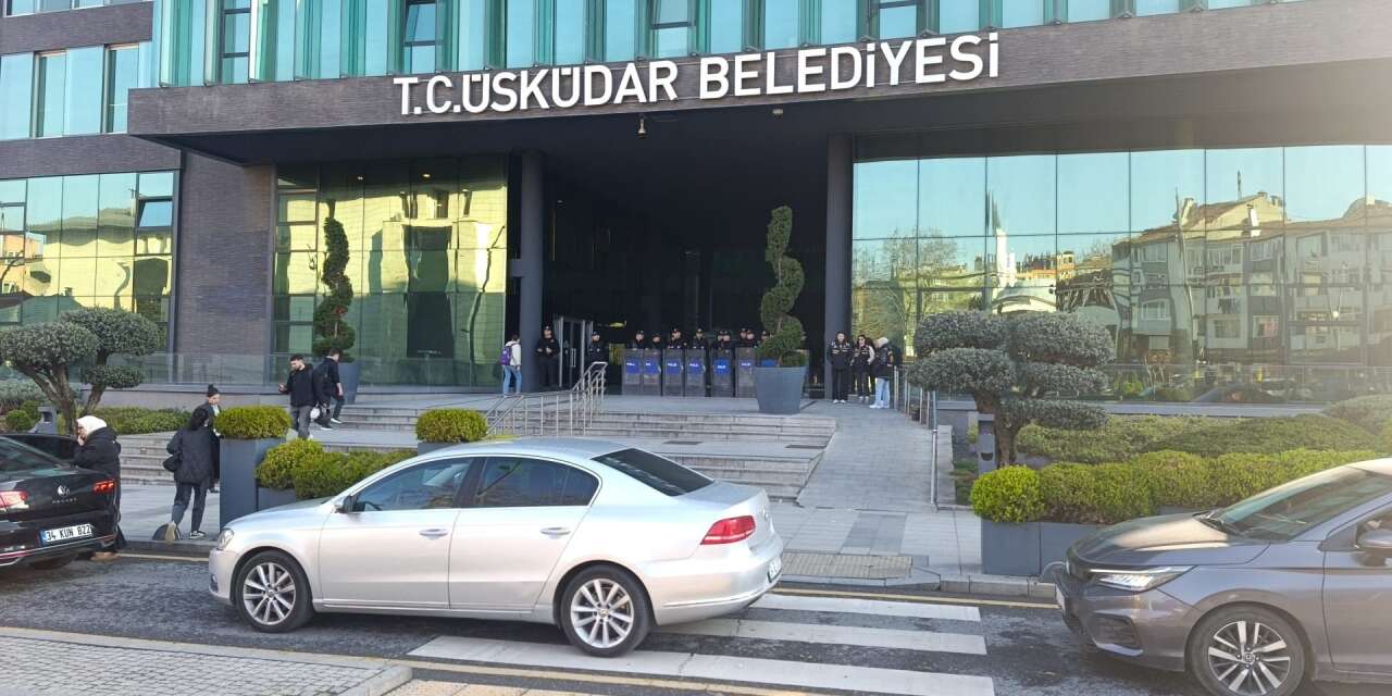 Üsküdar Belediyesi'ne rüşvet operasyonu! 20 isim gözaltına alındı