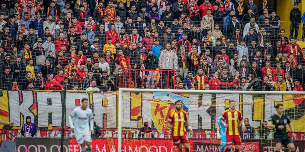 Kayserispor taraftarlarından yönetime sert tepki! İstifaya çağırdılar