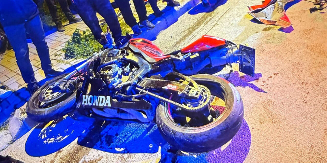 Konya kaza! Otomobille çarpışan motosiklet sürücüsü ağır yaralı