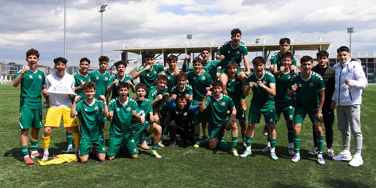 Konyaspor U16 takımı şampiyon oldu
