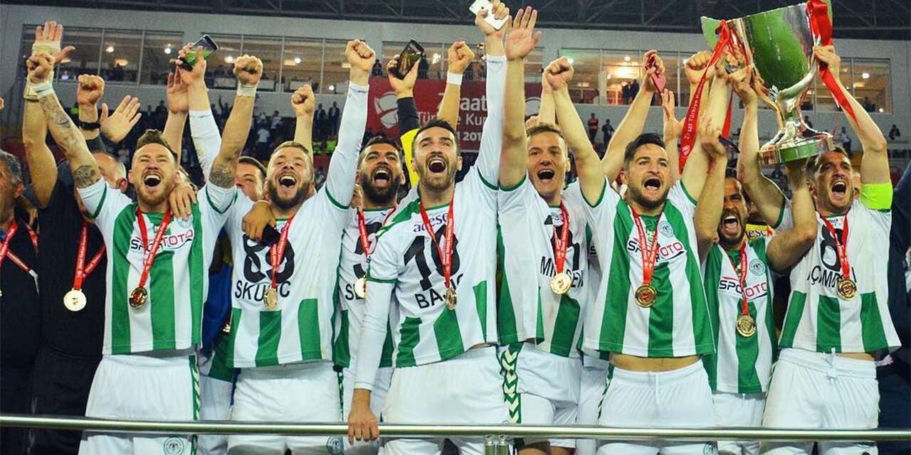 Eski Konyasporlu isim futbolu bıraktığını açıkladı