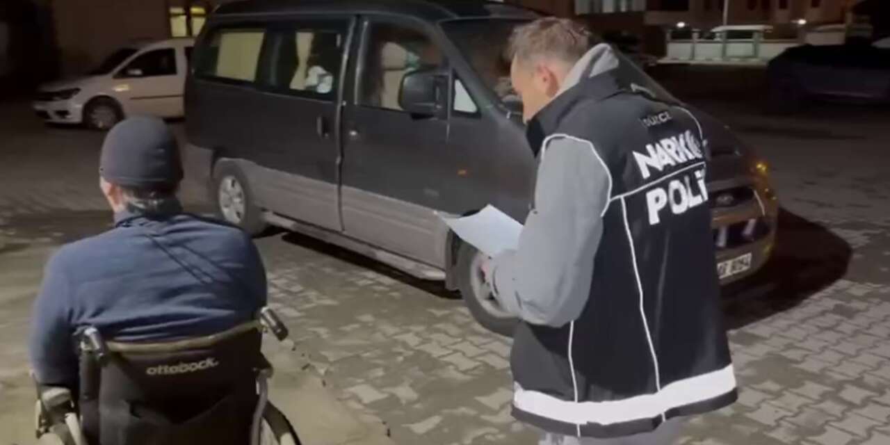 Bedensel engelli adam, uyuşturucu sevkiyatı yaparken yakalandı