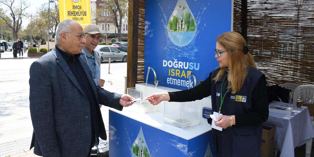 KOSKİ, Kültürpark’ta açtığı stantta ücretsiz perlatör dağıtıyor